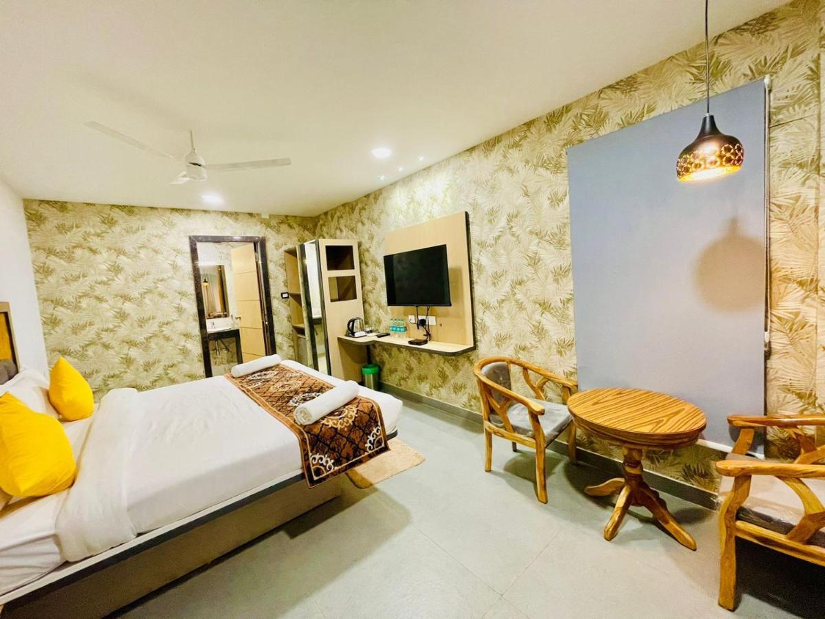 Hotel Lake View Airport Zone Haïdarabad Extérieur photo