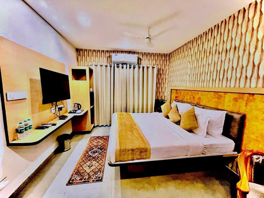 Hotel Lake View Airport Zone Haïdarabad Extérieur photo