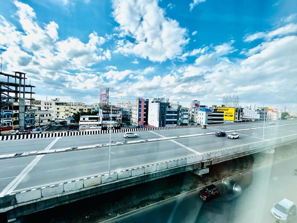 Hotel Lake View Airport Zone Haïdarabad Extérieur photo