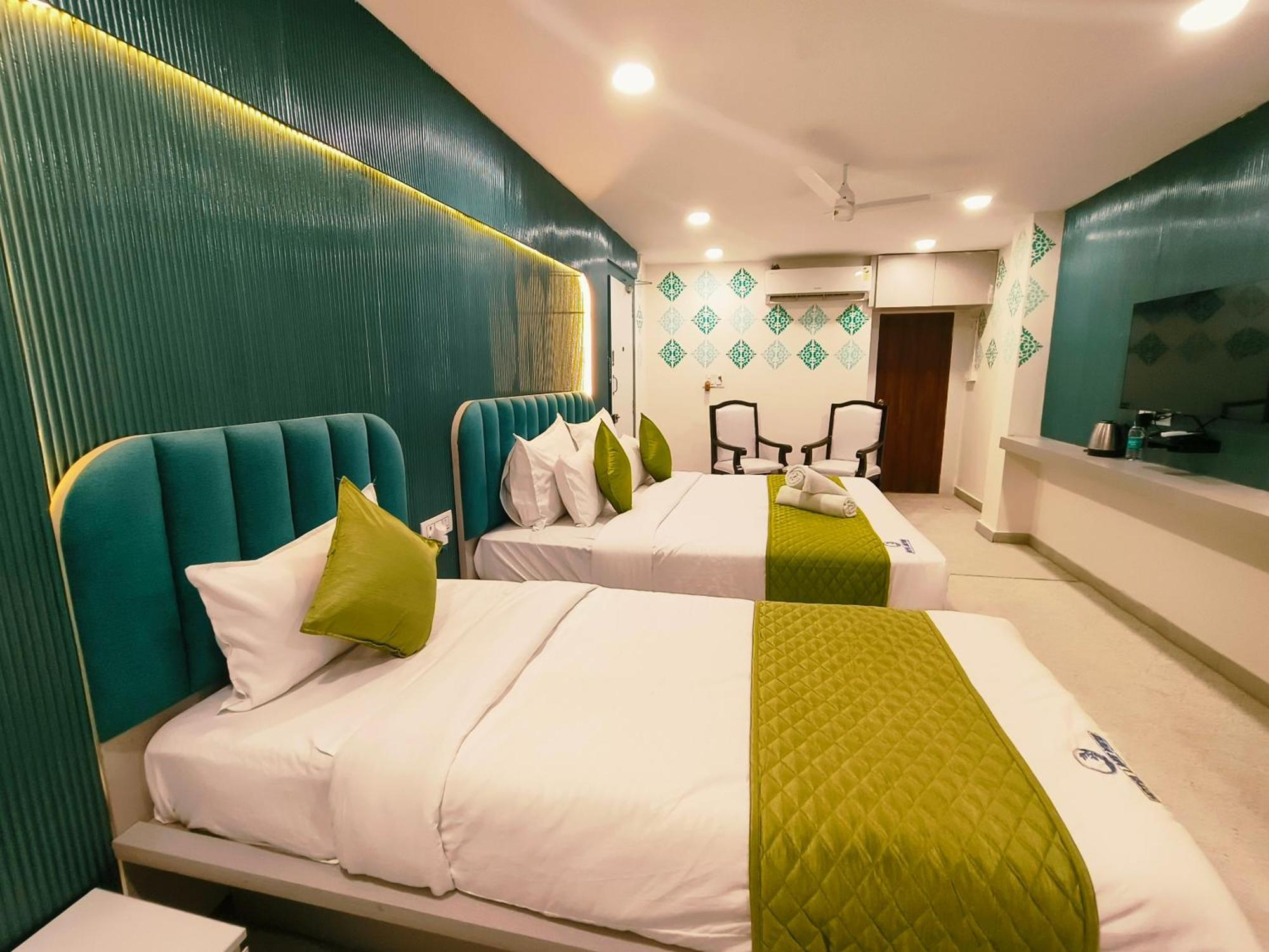 Hotel Lake View Airport Zone Haïdarabad Extérieur photo